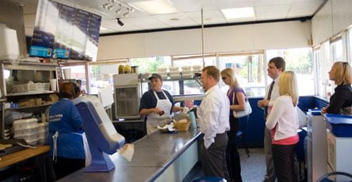Grecian Gyro’s first franchised store to open this summer