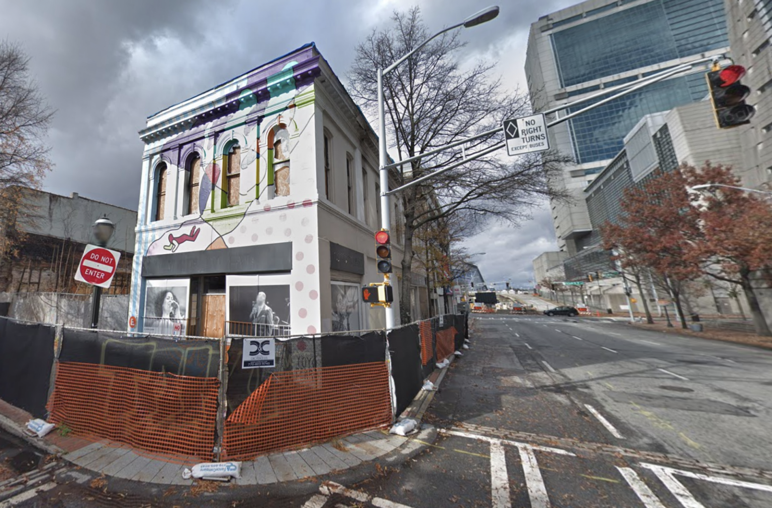 Big Citizen Downtown Bar