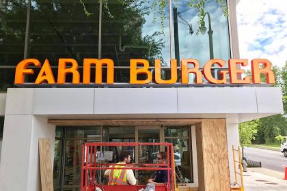 Farm Burger - Whole Foods Market Midtown - 1