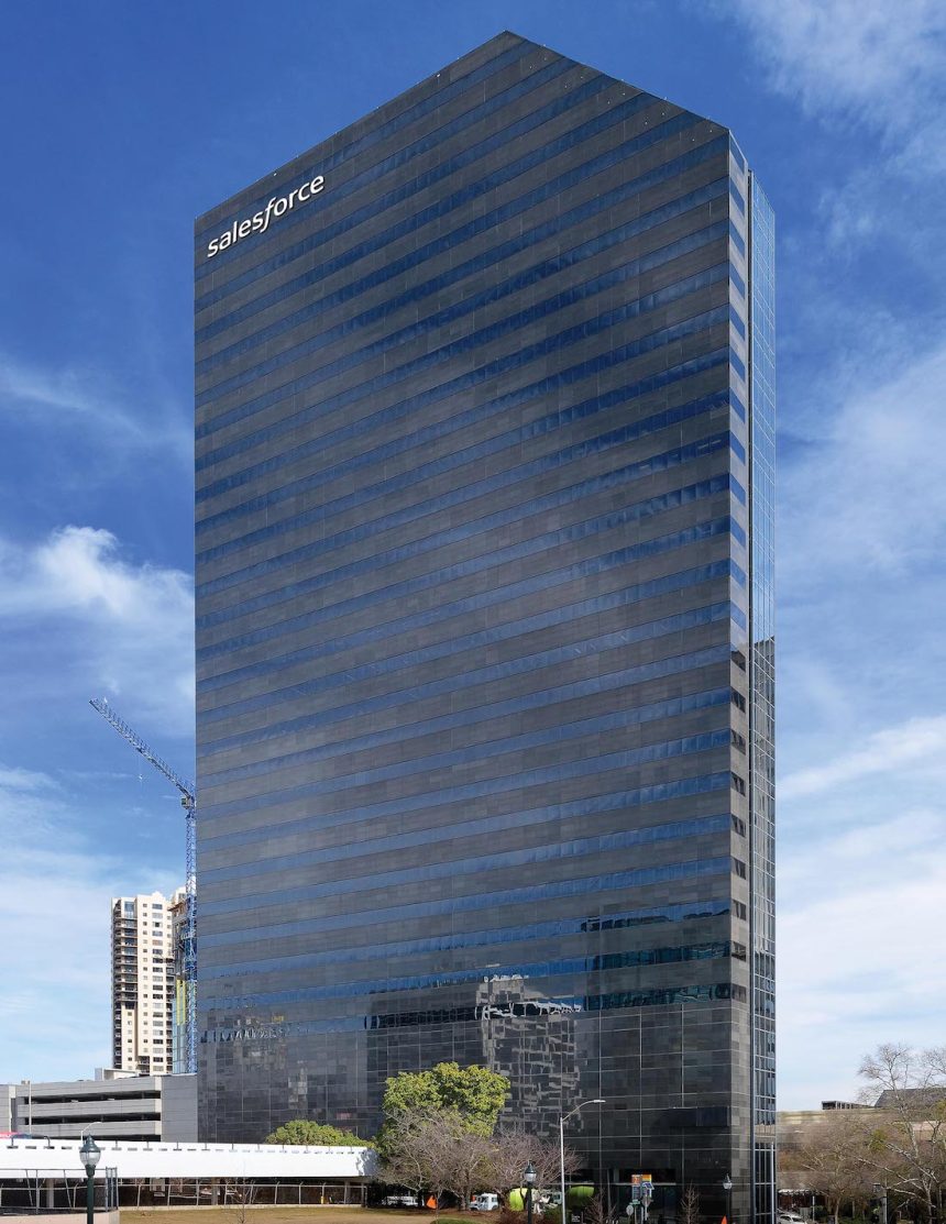 Salesforce Tower