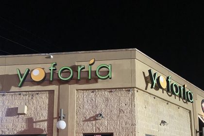 Yoforia-10th-and-Monroe