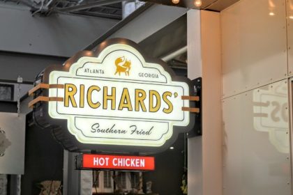Richards Southern Fried Opening Signage