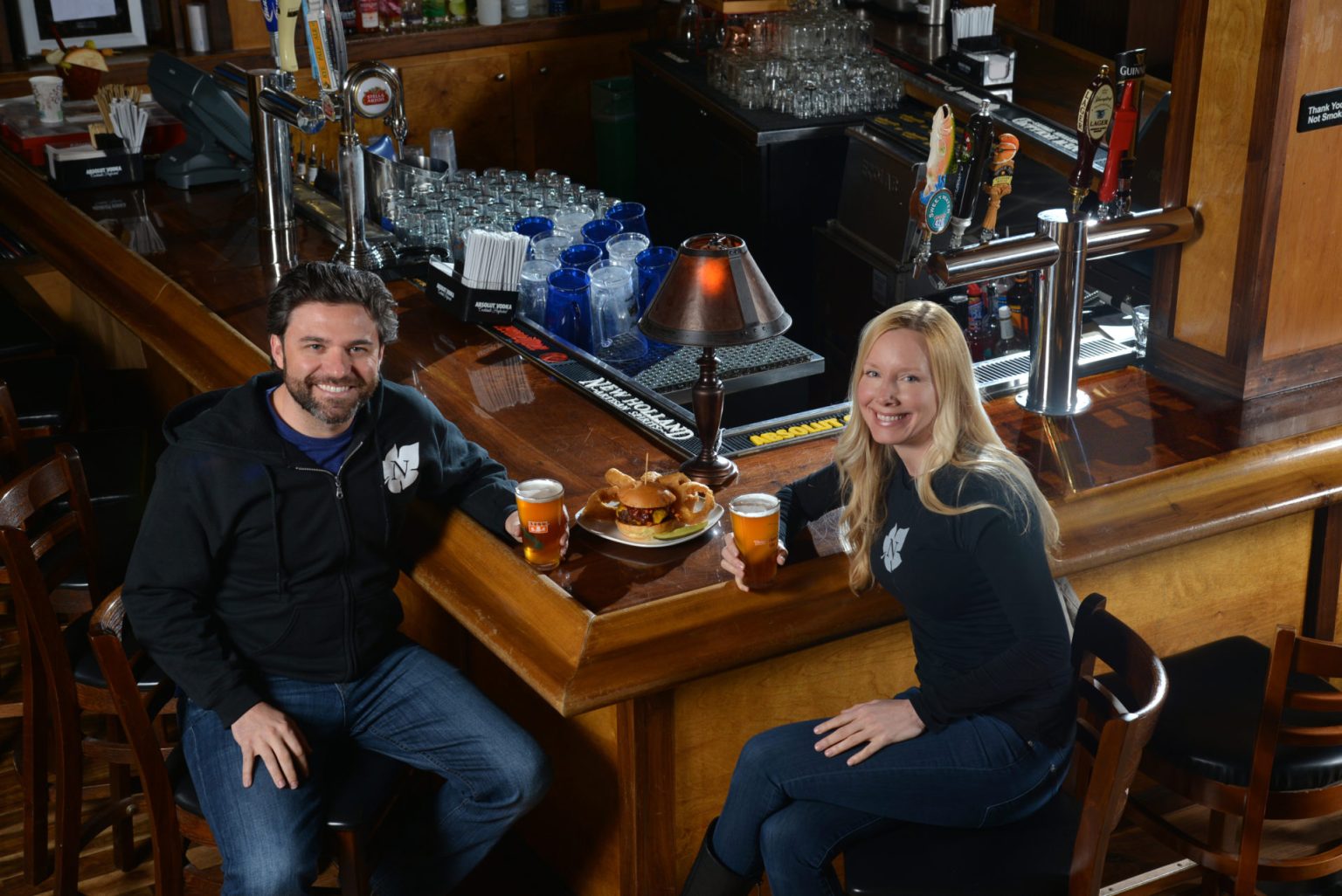 dave and kat nook bar burger great (1)