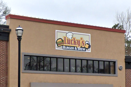 Lucky's Burger and Brew - Emory Village