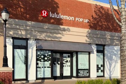 Lululemon Athletica Pop-Up The Avenue
