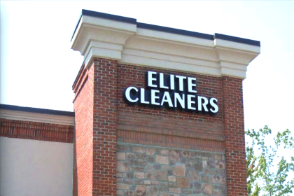 Wingstop Replacing Elite Cleaners in Berkeley Park