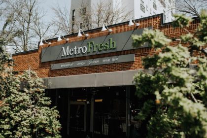 MetroFresh in Midtown Promenade Adding Full Bar