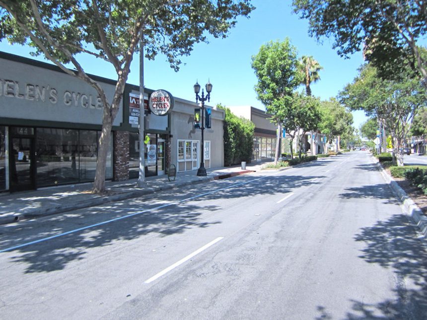 Booze to be Sold at Pretty Little Things on Huntington Drive