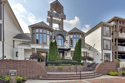 Dunwoody Apartment Community Sold