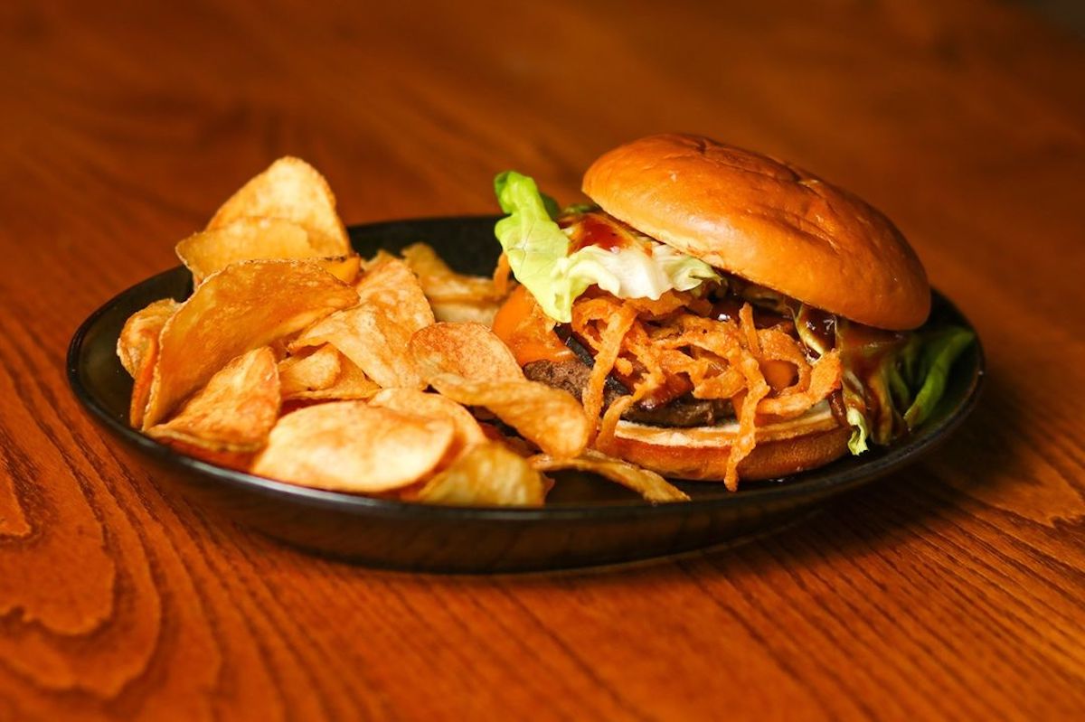 Fabio Viviani Concept Chuck Lager America’s Tavern to Open in Oldsmar