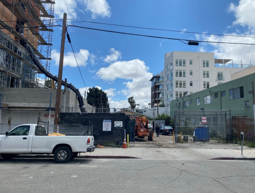 6766 Hawthorn
