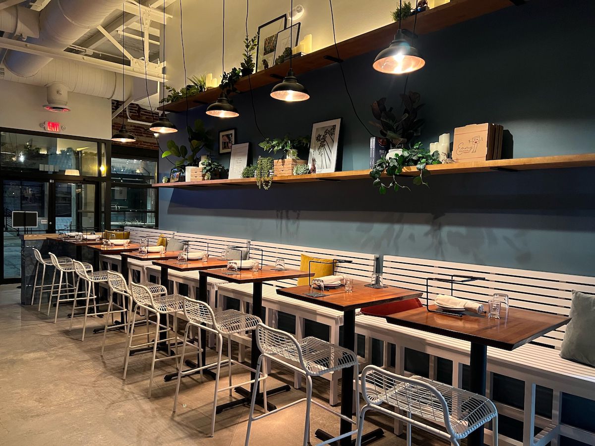 Emmy Squared Pizza Opens West Midtown Pizzeria