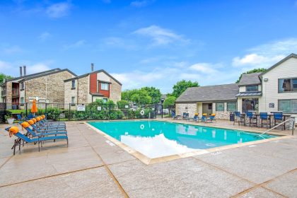 Ashcroft Capital Announces Acquisitions of Elliot Windsprint and Halston Park Central