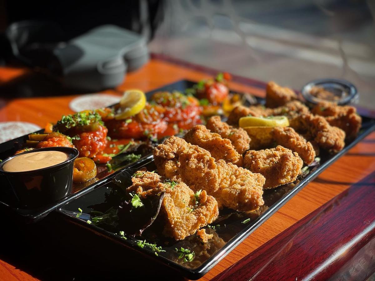 Fin & Feathers Experience Arriving in Midtown