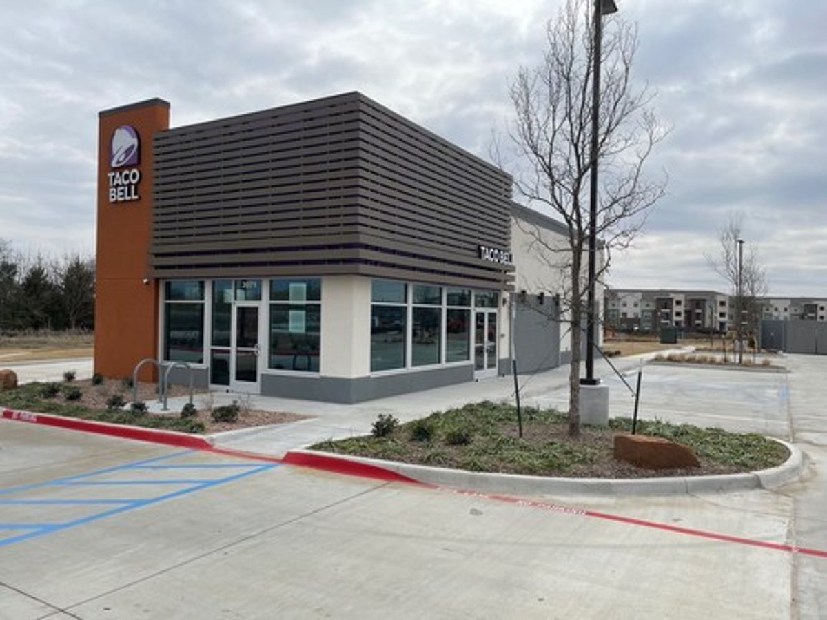 TACO BELL FRANCHISEE OPENS 3rd RESTAURANT LOCATION IN DENTON, TX