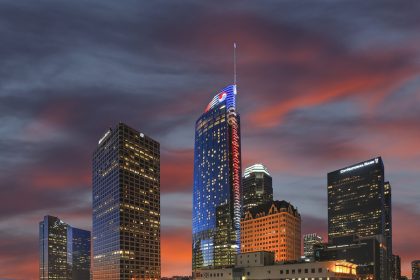 Wilshire Grand Center Signs Lease with Pacific Western Bank