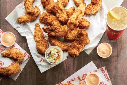 Raising Cane's Opening New Location Across Millennium Park
