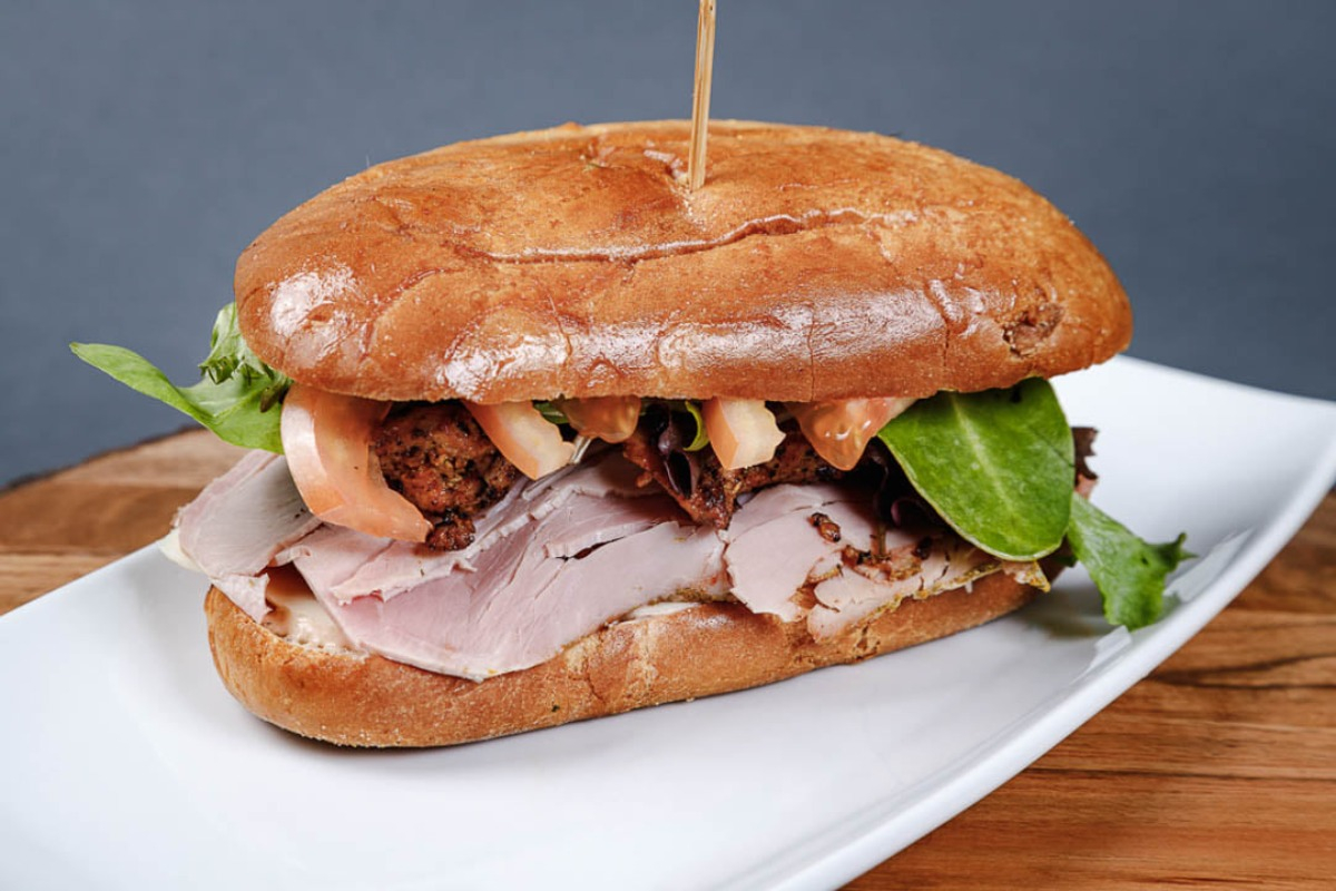 Marinas Cafe Chicago Debuts in Uptown in Late Summer 2022