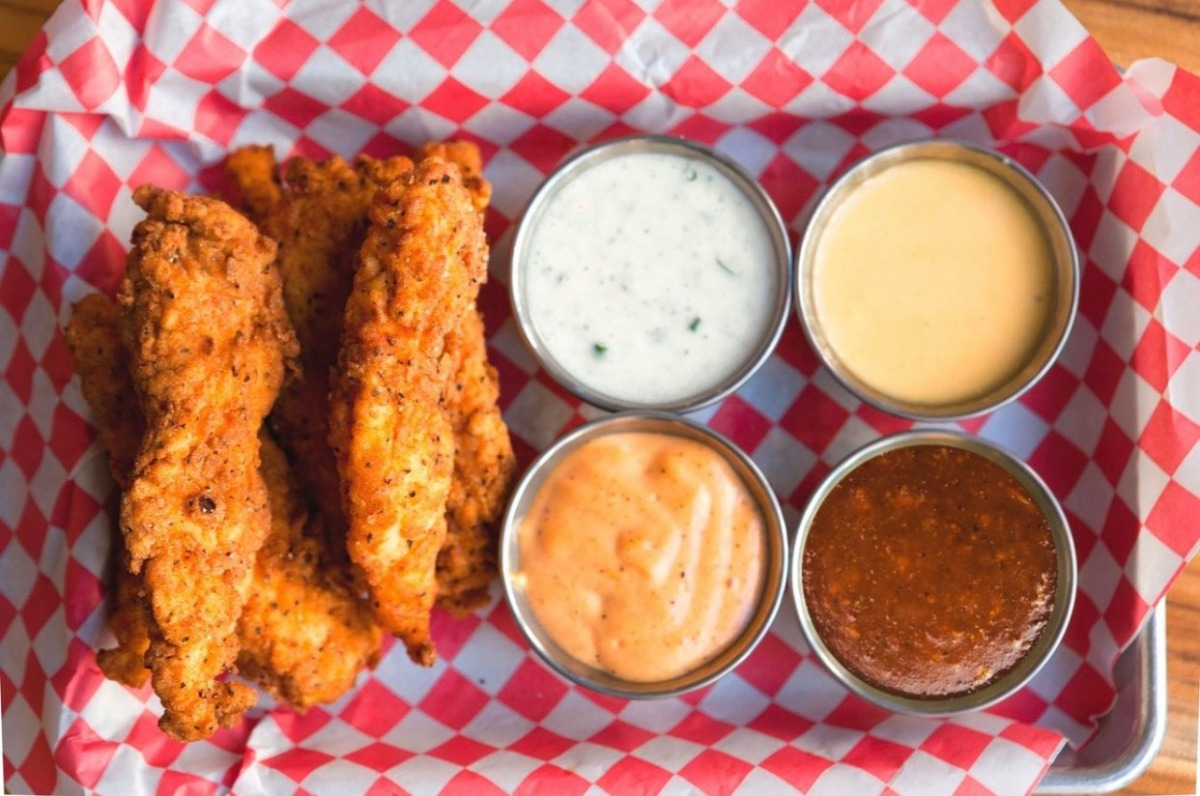 Citybird Tenders Makings Chicago Debut in Greektown
