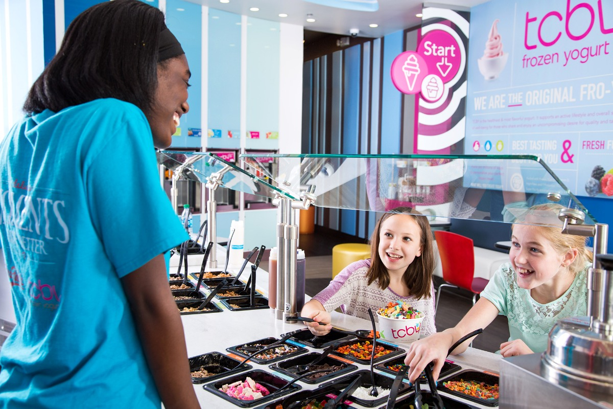 TCBY is Bringing Frozen Yogurt to Schaumburg Mall in Winter 2022
