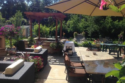 Rose Garden Cafe Replacing Sweet Baby Ray's in Elk Grove Village