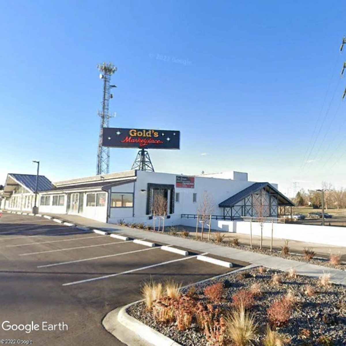 Ester’s Neighborhood Pub Reschedules New Location’s Opening