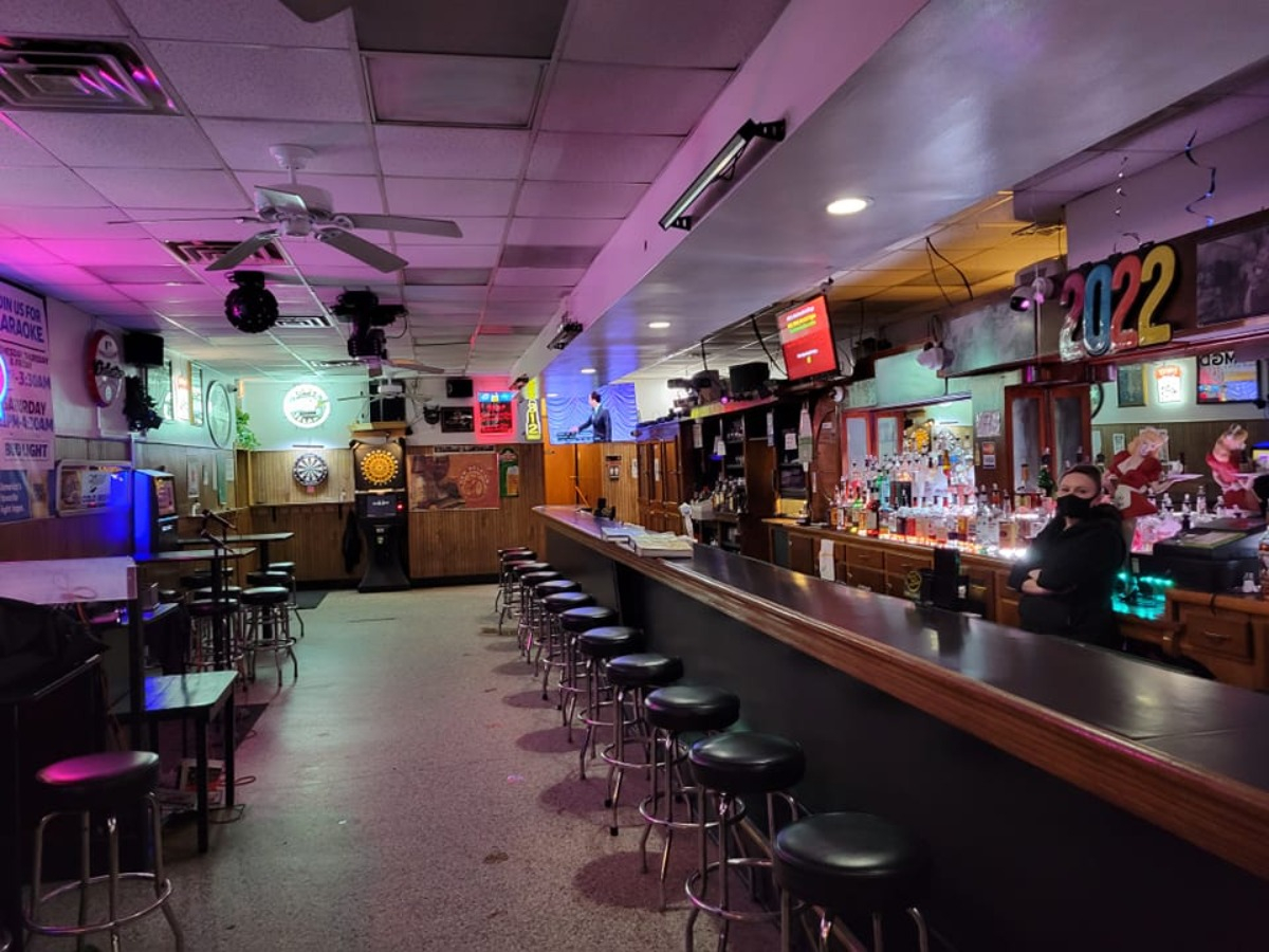 Alice’s Lounge Changes Owners After Nearly 40 Years