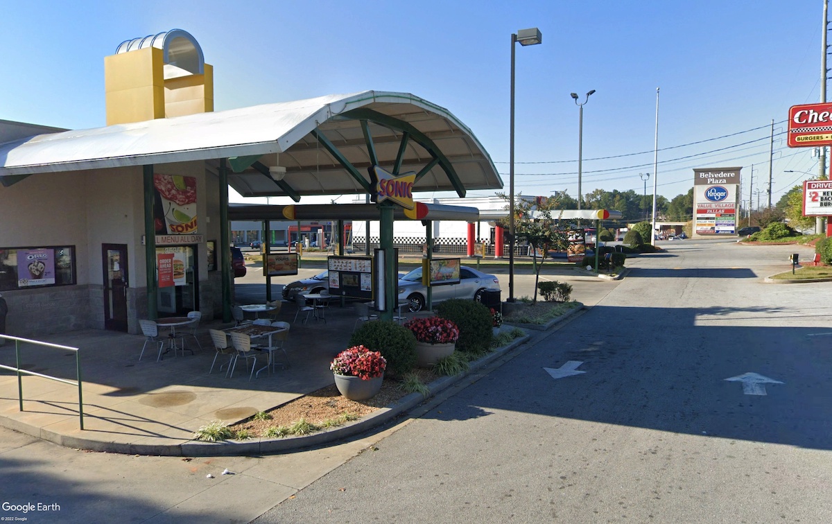 Dunkin’ Donuts planned for Belvedere Park