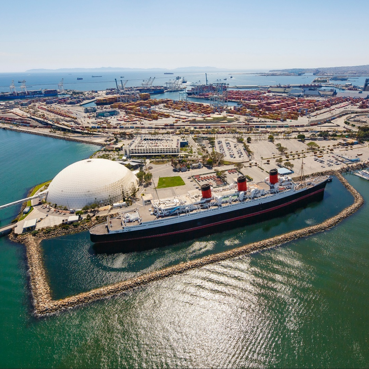 The Queen Mary to Bring Back Food and Booze