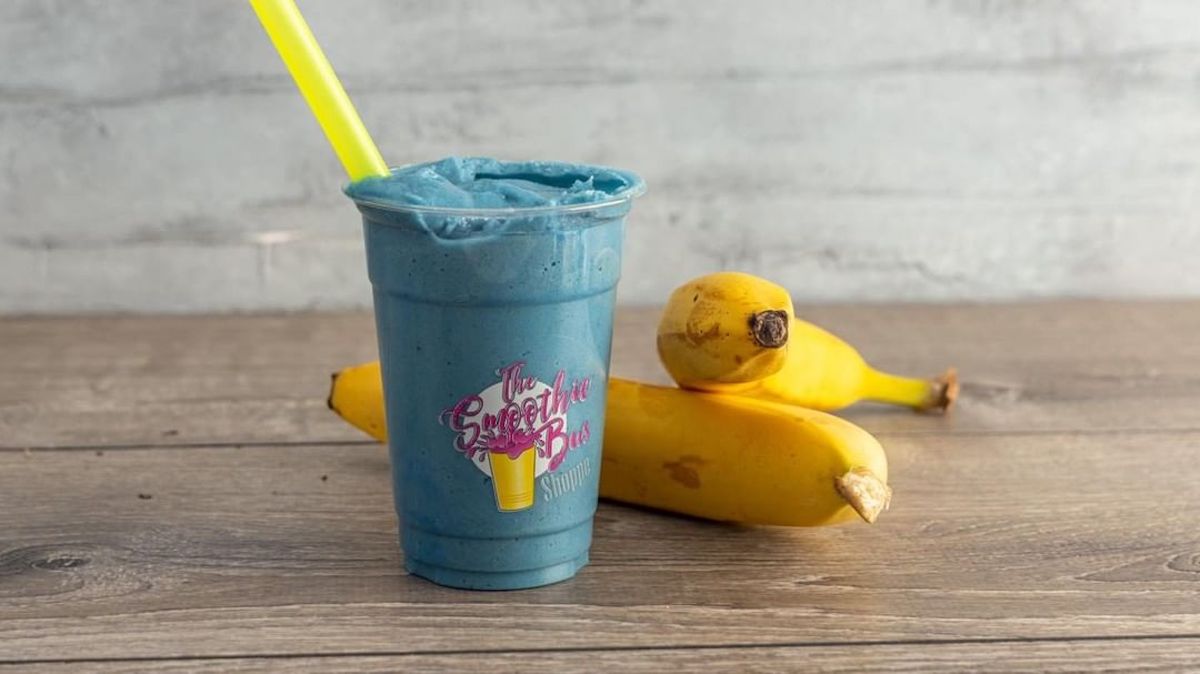 The Smoothie Bus is Pulling Into a New Tampa Station