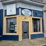 Louis Connelly’s Entertains Midtown Dive Bar Aspirations