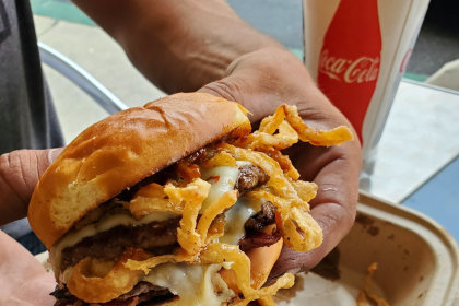 More Burgers, Fries and Shakes Are Making Their Way to Valencia