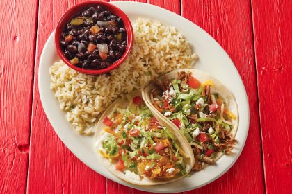 Fuzzy’s Taco Shop to Open in South Arlington on May 2