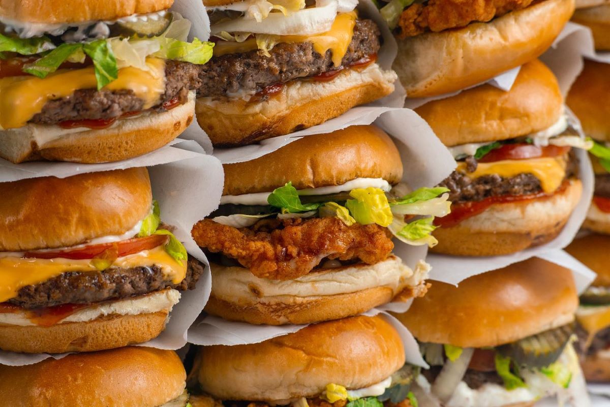 Gourmet mini-burger chain Savvy Sliders cooking up new location in Detroit