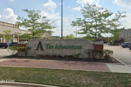 New Tavern Debuting in the Arboretum of South Barrington