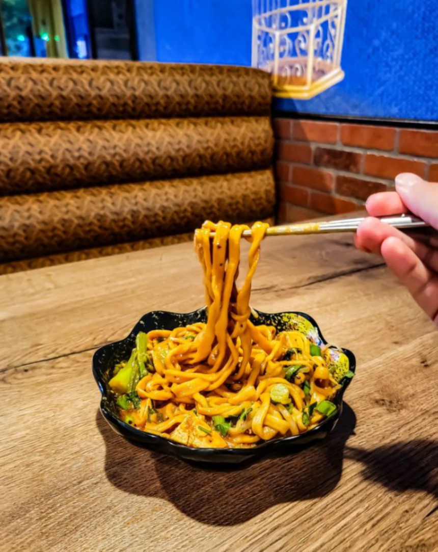 Dumpling the Noodle Expands to New Location in Kirkland