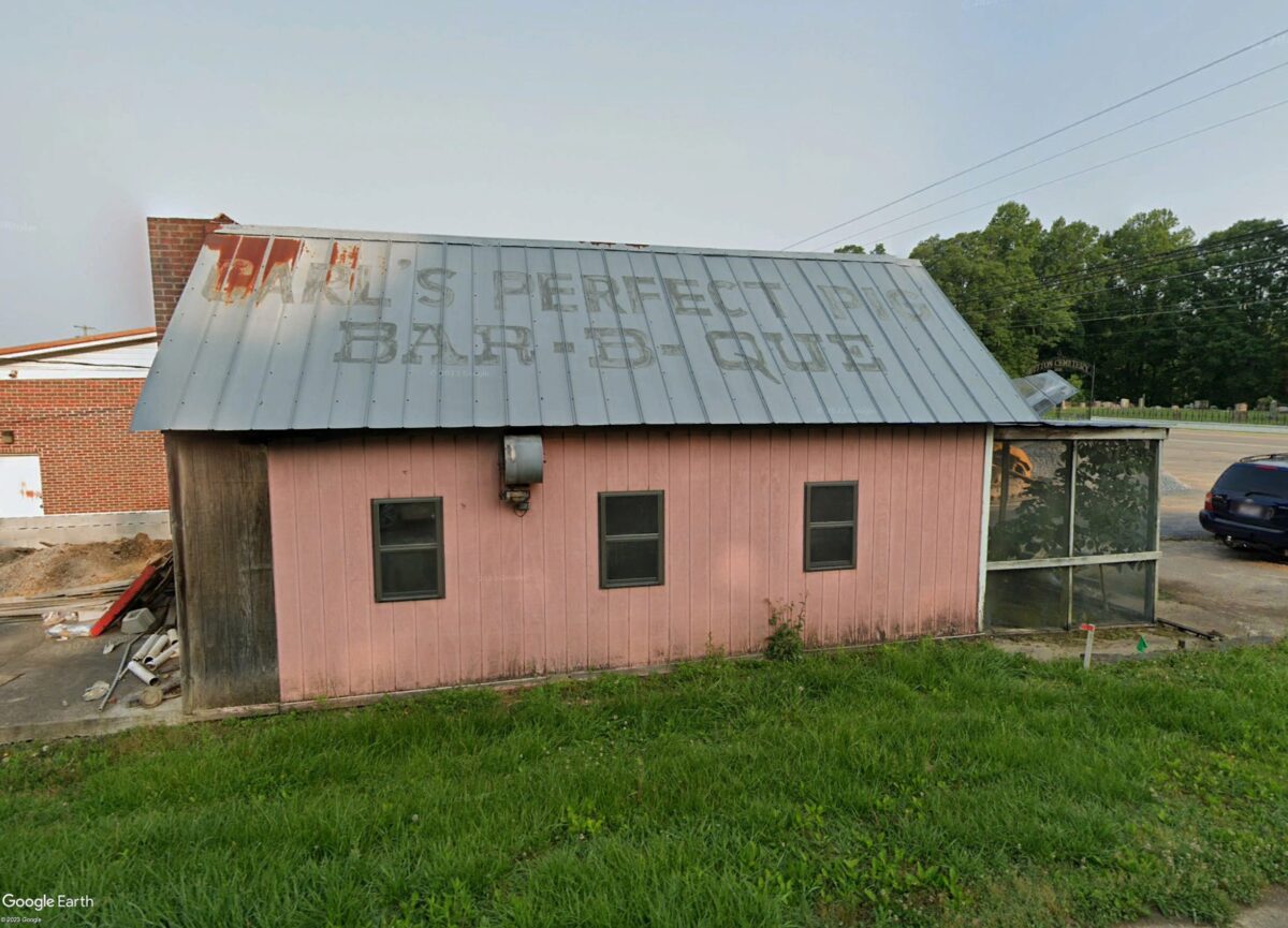 Pig N Pub Restaurant Will Serve Live Music and BBQ in White Bluff