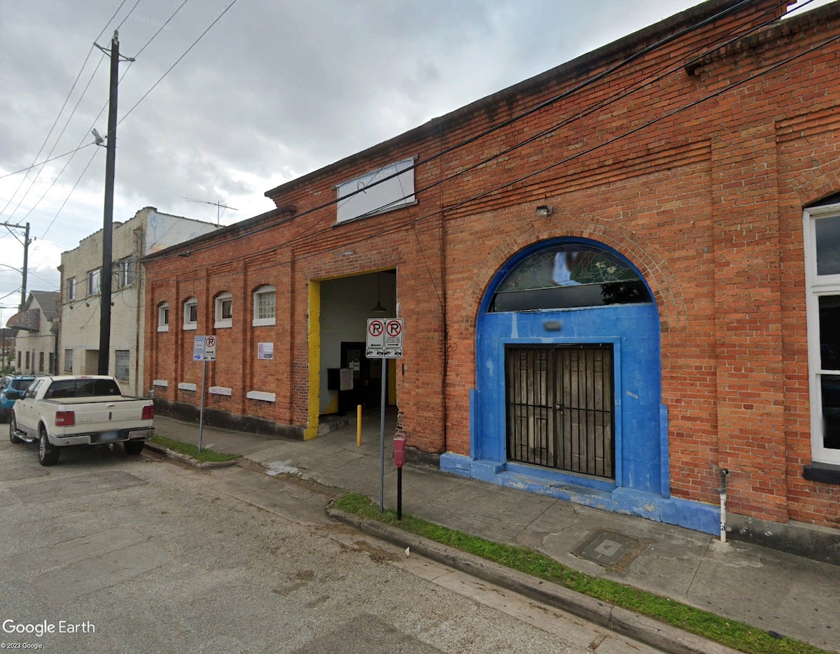 Ronin Art House Ventures Into the Coffee Business-1