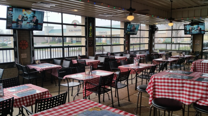 Huey's Expanding Restaurant Next Door with To-Go Kitchen