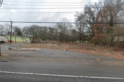 New Retail Center Underway for Campbellton Road
