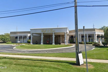 Cafe la Cave Will Be Replaced With Three New Restaurants in Des Plaines