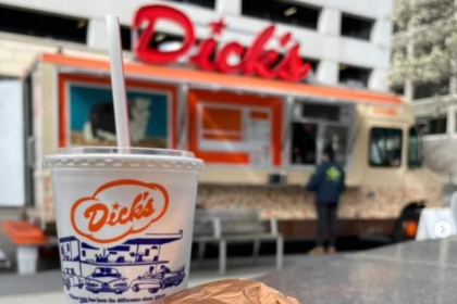 Dick's Drive-In Will Soon Expand With a Tenth Location in Everett