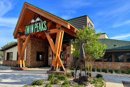 Twin Peaks Brings Scenic Views To Its First Jacksonville Location