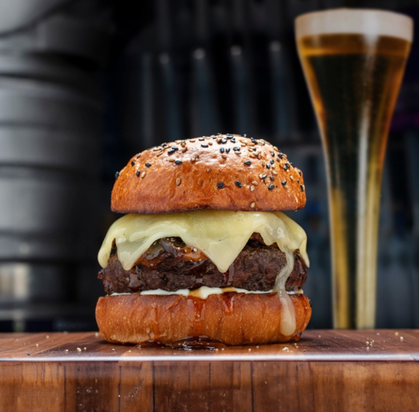 Yard House Proposed to Expand to the Redevelopment of the Hawthorn Mall in Noble Square