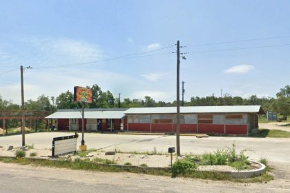 A New Bar, The Honey Suckle, Is Coming to Fischer