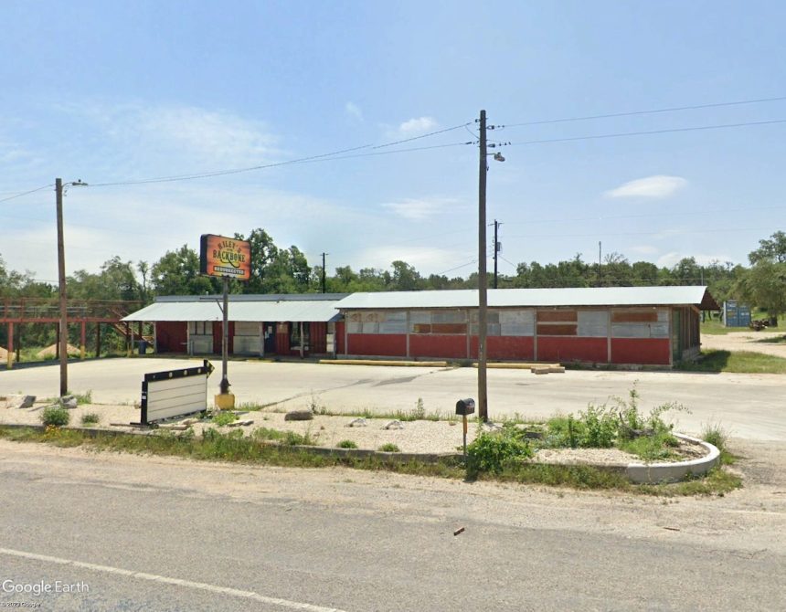 A New Bar, The Honey Suckle, Is Coming to Fischer