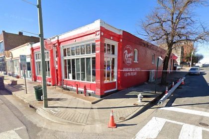 Oyster House and Hookah Lounge to Open on South Main