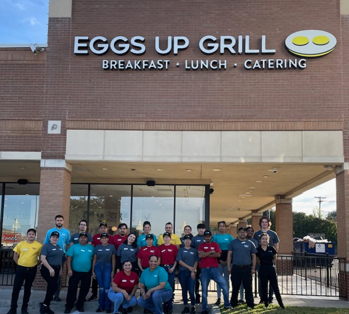 Eggs Up Grill Opens First Restaurant in Dallas