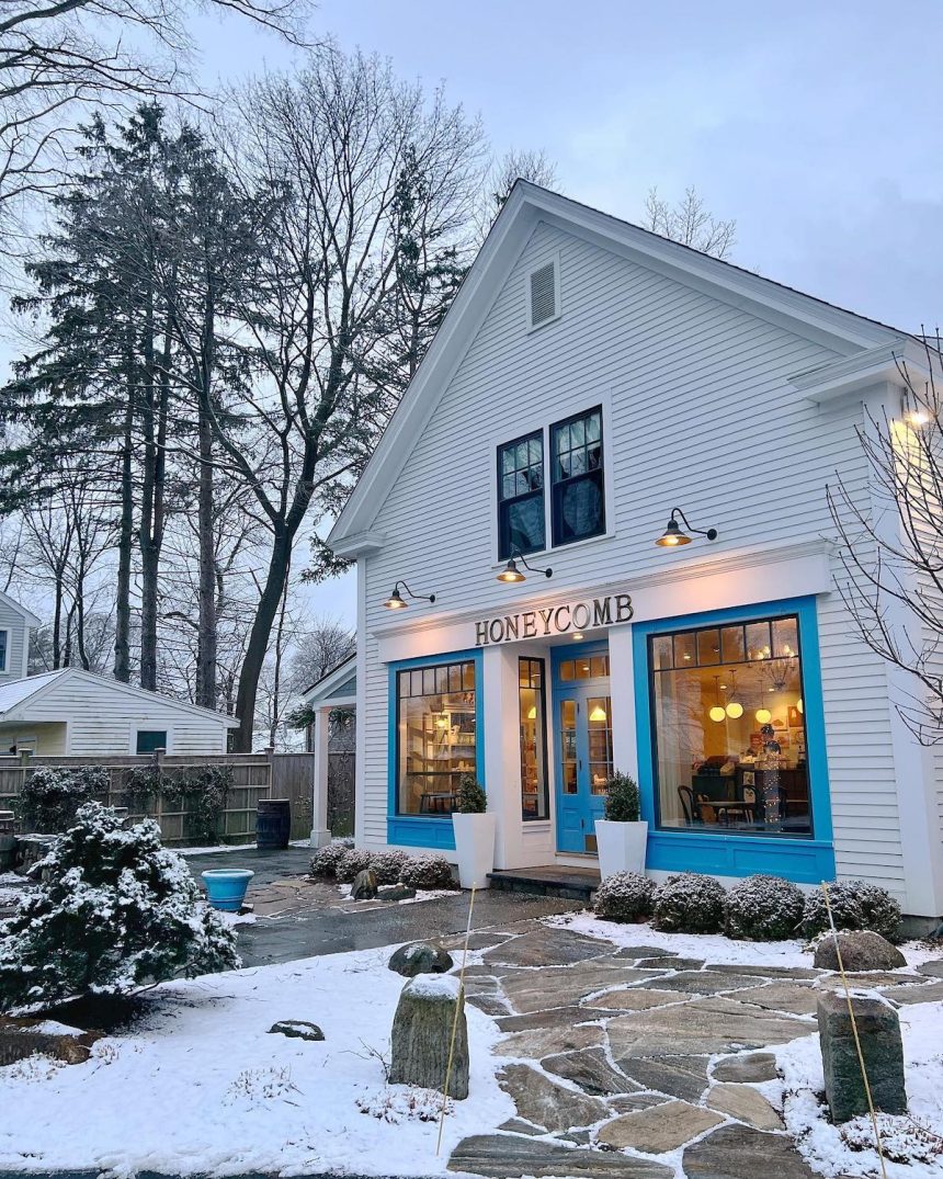 Honeycomb Bakery Owners Prepare to Unveil Natural Wine Bar in 2024