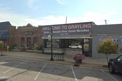 mimi pipi italiana grayling